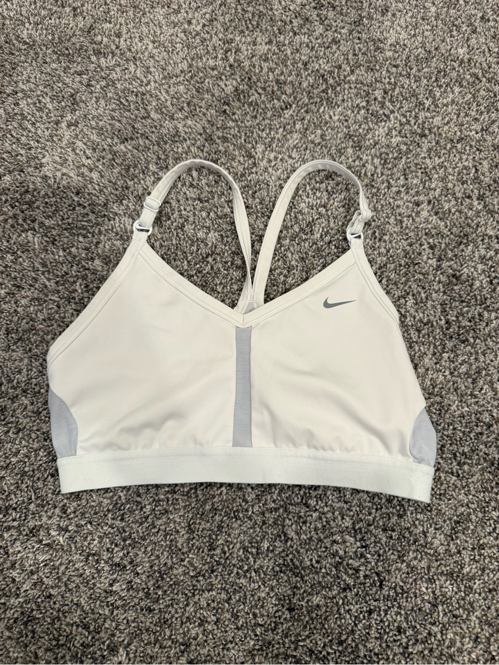 Nike Women's Light White Sports Bra Size Large - Supportive Strappy Design
